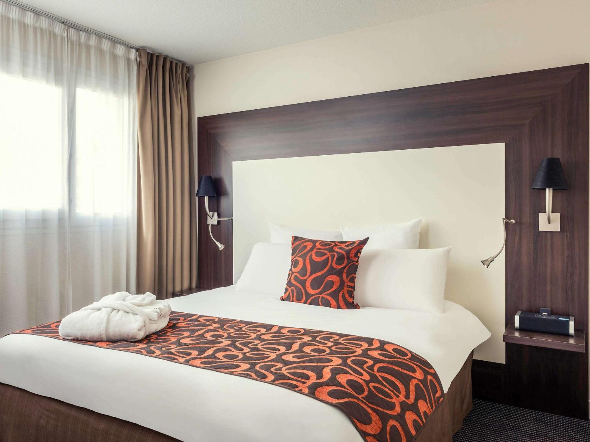 Mercure Paris Porte D'Orleans Монруж Екстер'єр фото