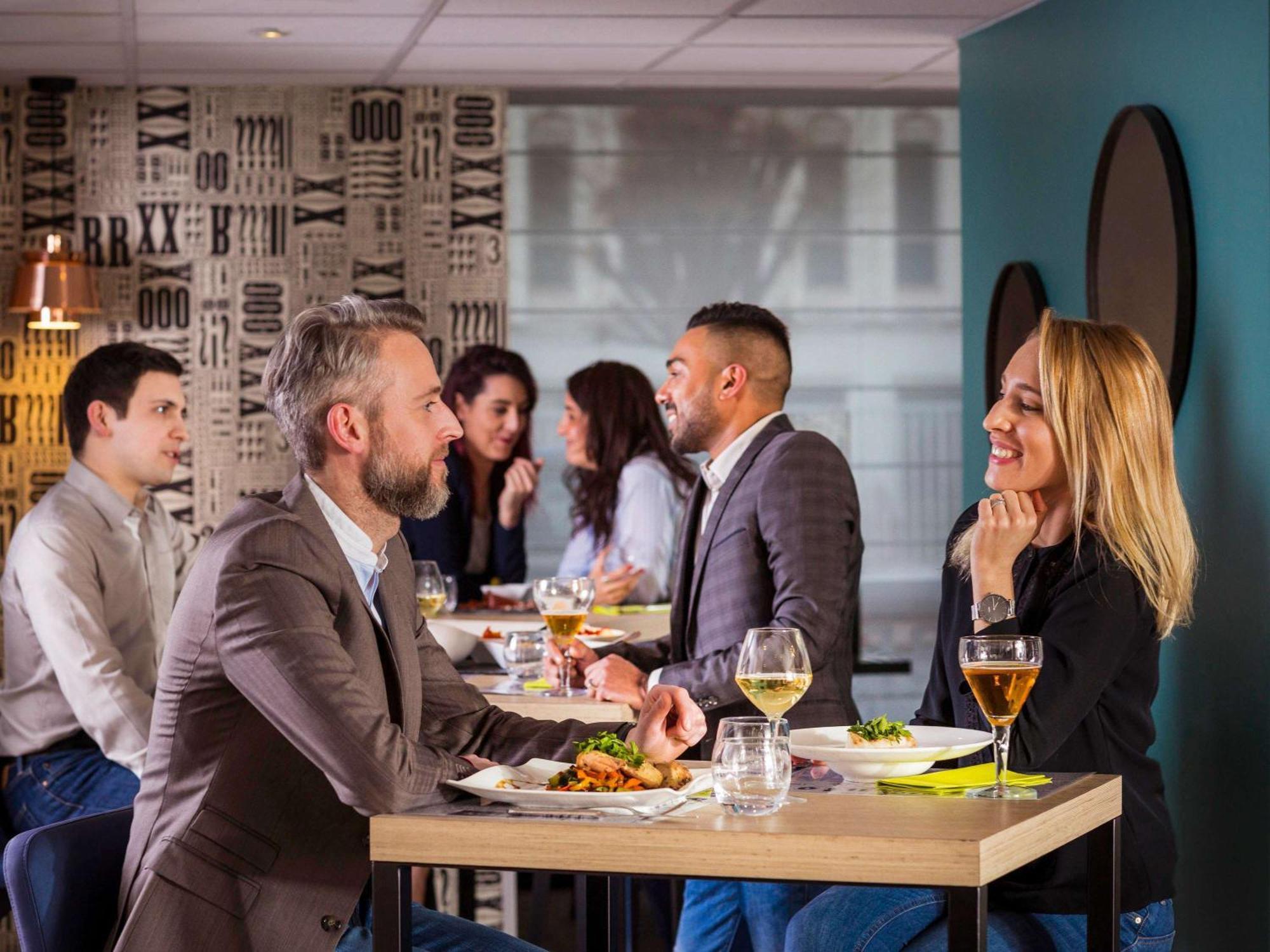 Mercure Paris Porte D'Orleans Монруж Екстер'єр фото
